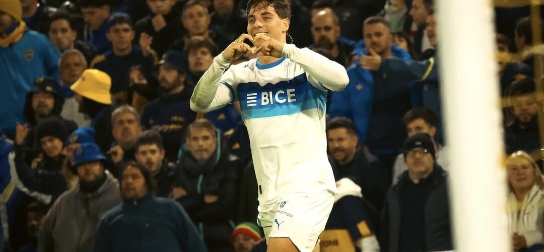 ¡Triunfo histórico! U. Católica derrotó a Boca Juniors en La Bombonera y clasificó a octavos como puntero de su grupo en Libertadores