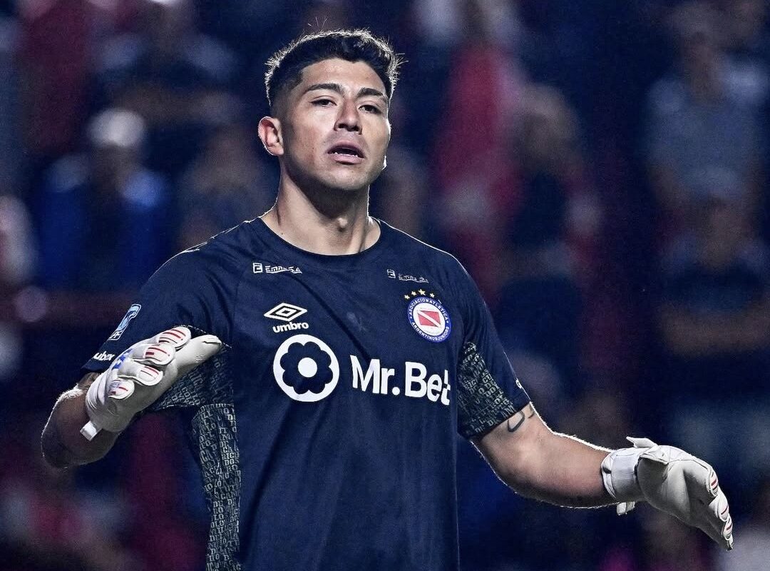 Brayan Cortés recordó su complicada salida de Colo Colo: “Fue difícil, pero uno siempre busca el lado futbolístico”