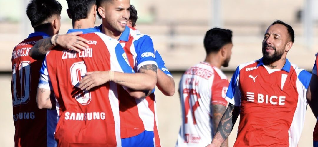 U. Católica goleó con autoridad a Deportes Copiapó en su debut en Copa Chile