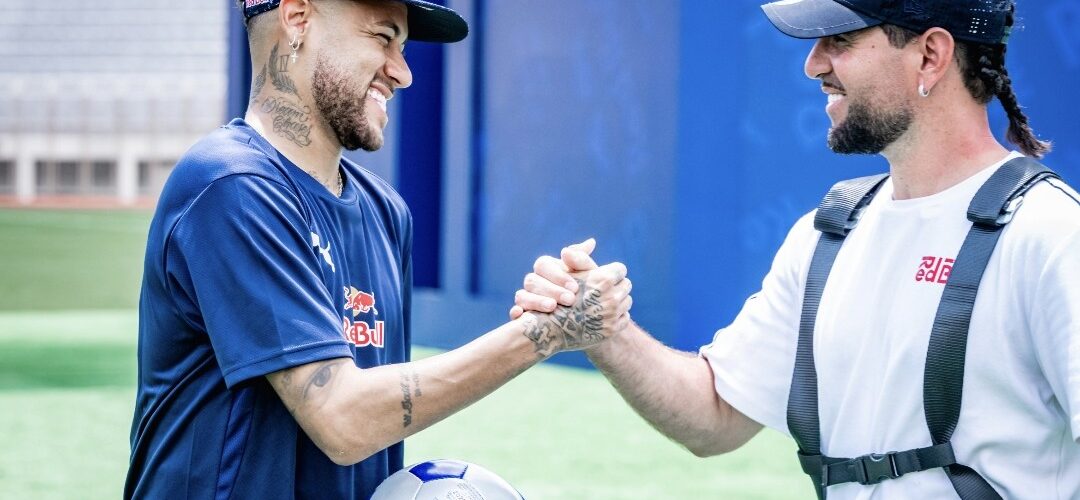 ¡Pánico a 15 metros de altura! El extremo reto de Red Bull que puso a prueba el control de Neymar JR