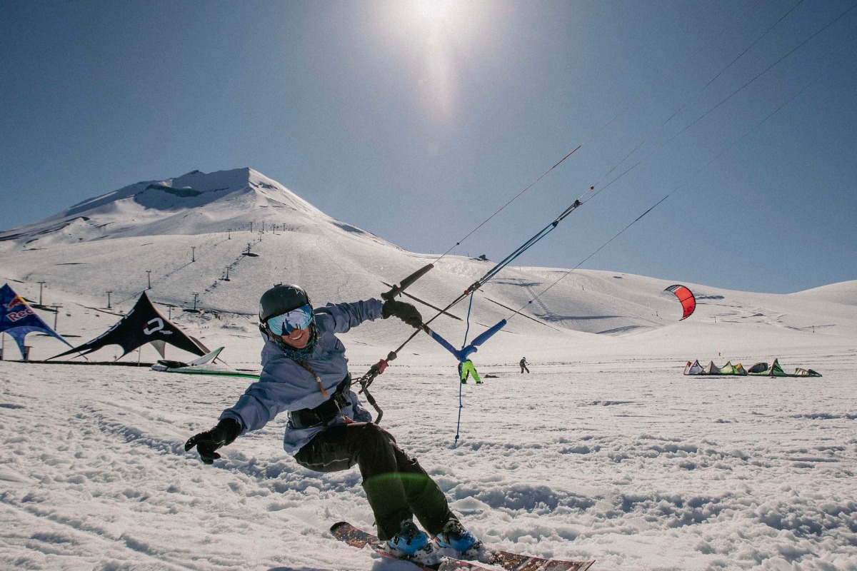 Show de velas, condiciones de nieve únicas y deporte: Así será una nueva edición del Rip Curl SnowKite Fest 2026