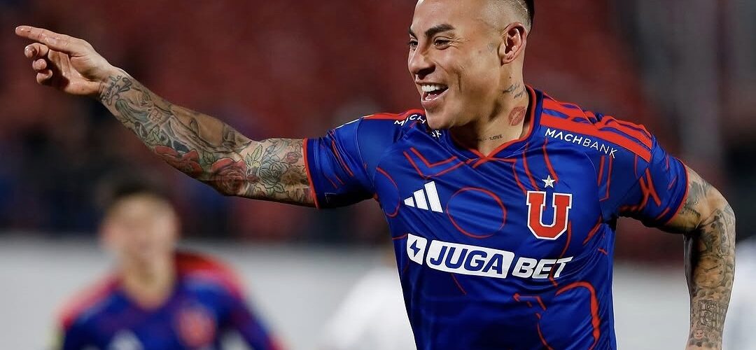 Con golazo de Eduardo Vargas: Universidad de Chile venció a Huachipato y quedó a doce puntos de Colo Colo