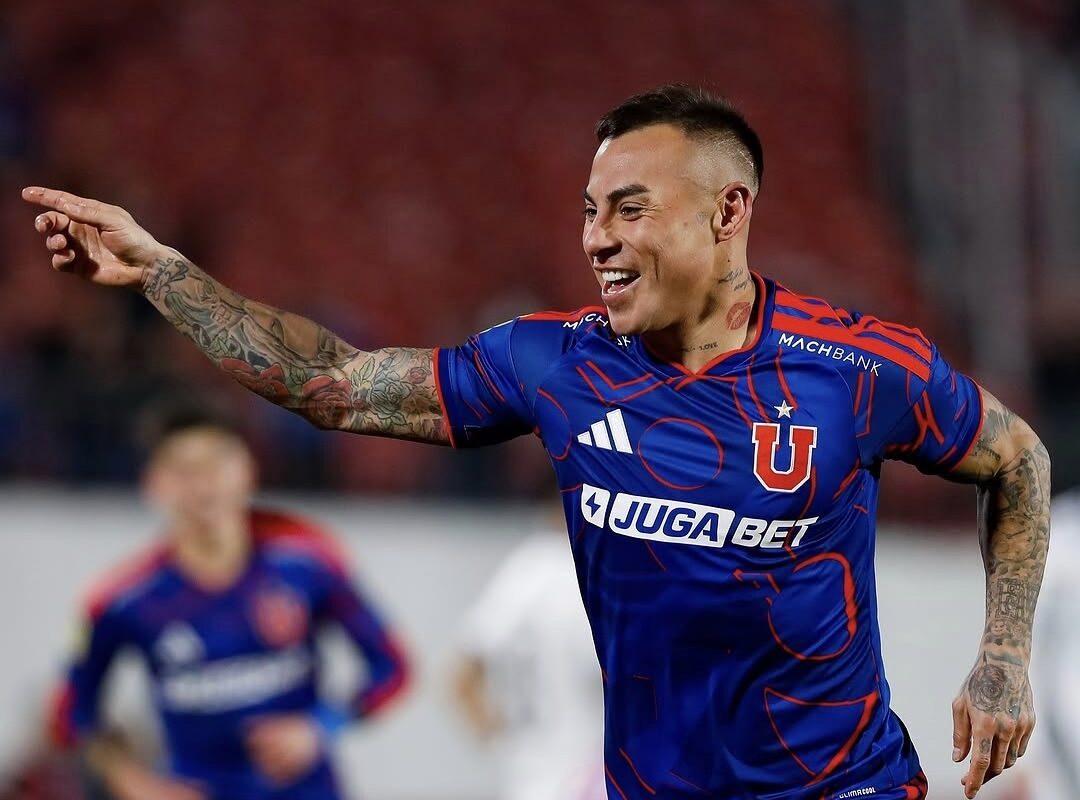 Con golazo de Eduardo Vargas: Universidad de Chile venció a Huachipato y quedó a doce puntos de Colo Colo