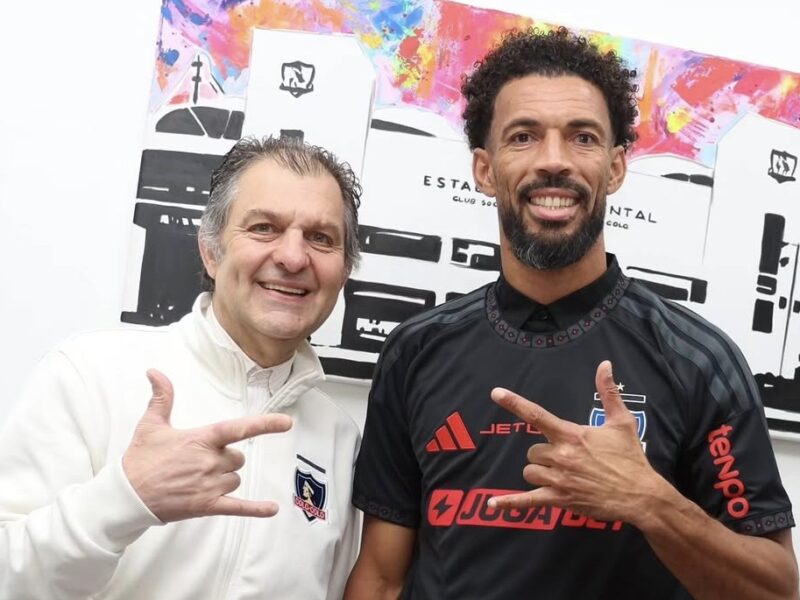 Ya es oficial : Vozinha firmó contrato y se convirtió oficialmente en nuevo refuerzo de Colo Colo