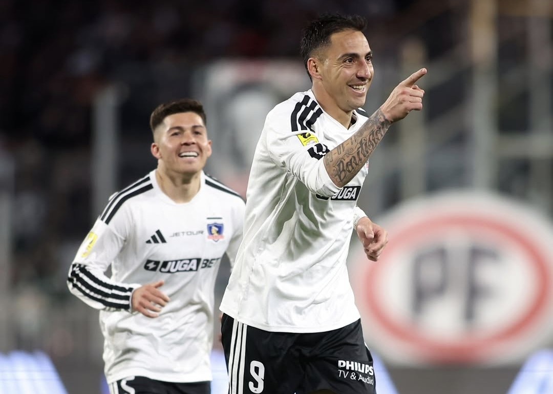 Colo Colo goleó a Audax Italiano y amplió su ventaja en el liderato de la Liga de Primera