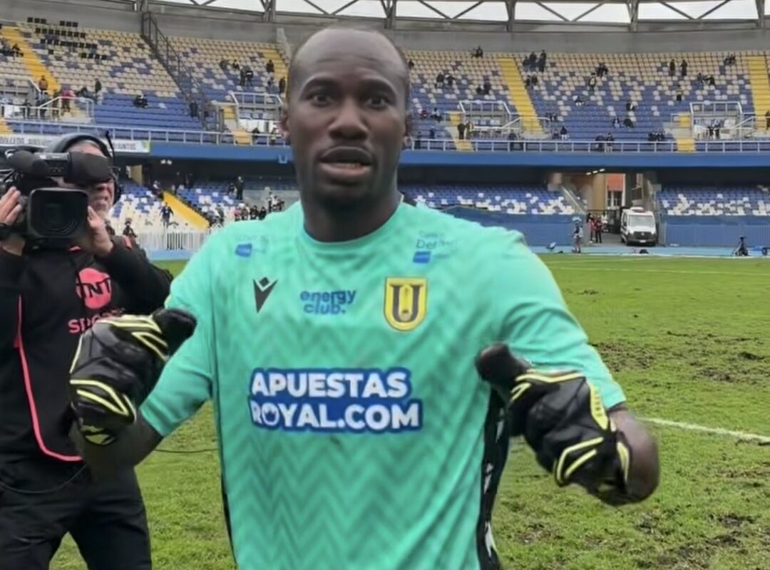 ¡Insólito! Cecilio Waterman podría sen sancionado tras terminar como arquero ante la ‘U’