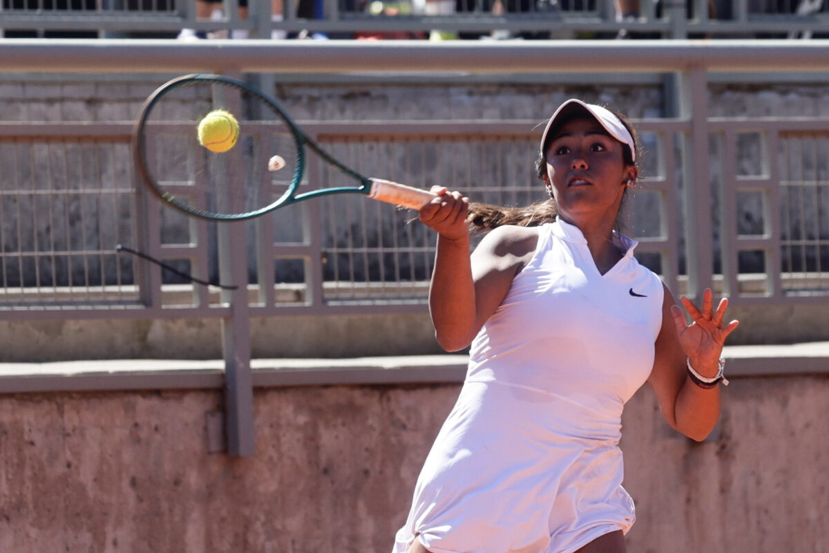 Isidora Lisboa se coronó bicampeona del Tenis Junior UC tras vencer a Lara Hass