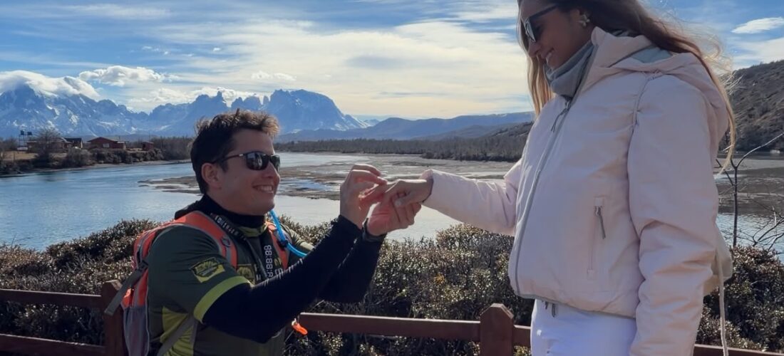 Corredor brasileño sorprendió y pidió matrimonio en en el Patagonian International Marathon en Torres del Paine