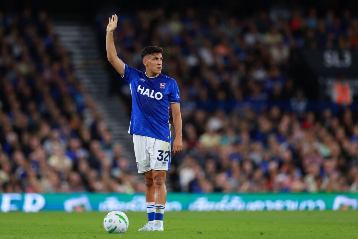 No lo pasa bien en Inglaterra: Marcelino Núñez fue removido del primer equipo del Ipswich Town