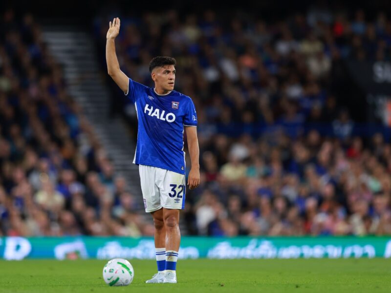 No lo pasa bien en Inglaterra: Marcelino Núñez fue removido del primer equipo del Ipswich Town
