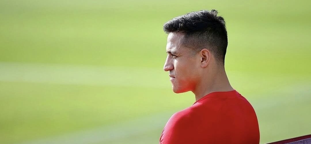 “No debería haberse ido”: Excompañero de Alexis Sánchez contó la razón por la cual no destacó en Manchester United